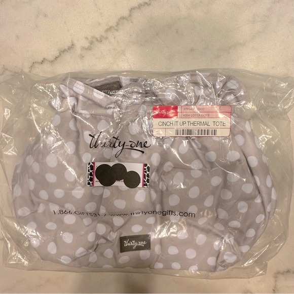 NEW thirty-one Cinch-It-Up Thermal Tote in Lotsa Dot - Style 3785 - Picture 2 of 7